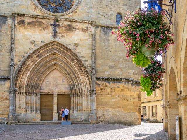 Visite sensorielle de Gourdon - Église Saint-Pierre