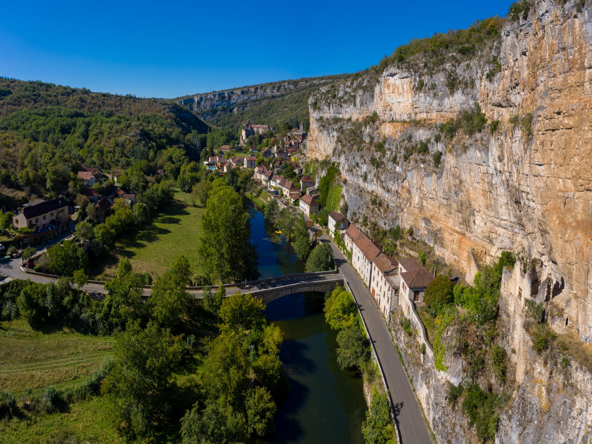 montcuq-en-quercy-blanc