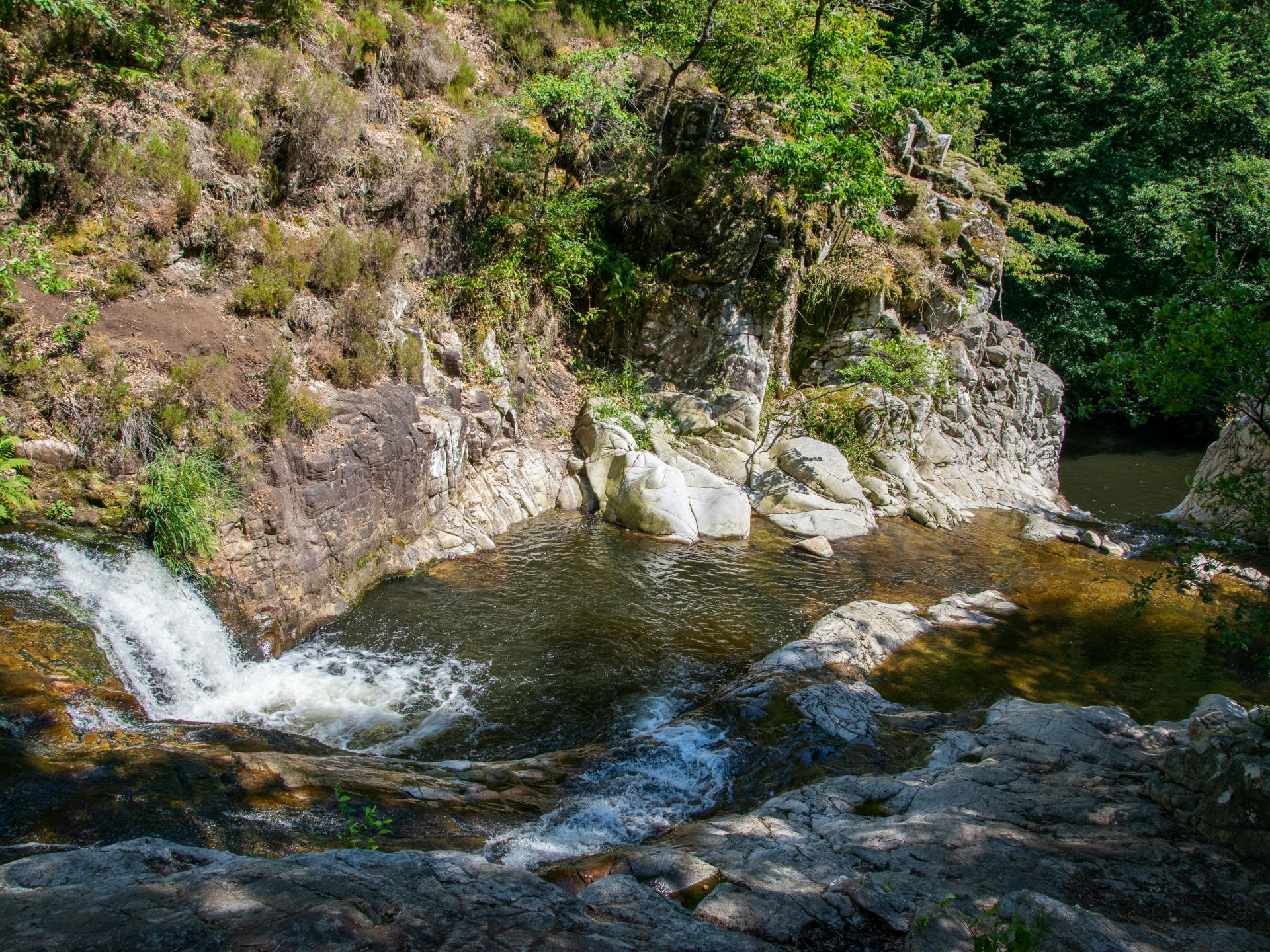 Les Ruisseaux Et Cascades Du S gala Dans Le Lot