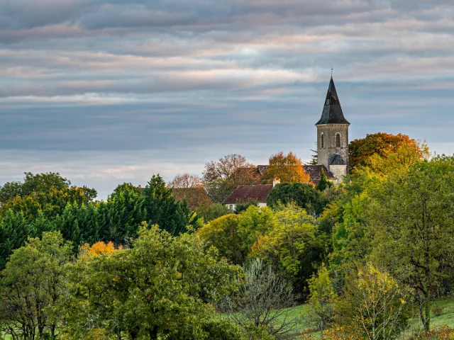 Clocher de l'église de St Michel de Cour